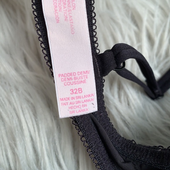 Victoria’s Secret padded Demi 32B - Picture 7 of 7